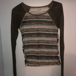 Patterned long sleeve